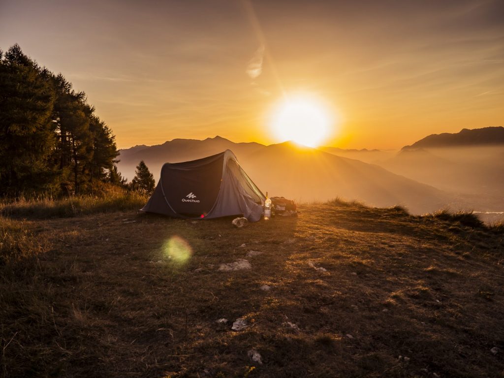 Paneles solares para acampar